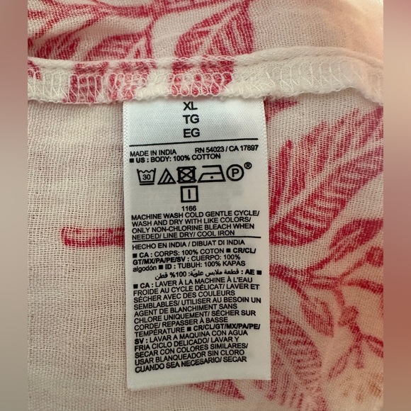 OLD NAVY NWT Loose Floral Top SIZE EXTRA LARGE Vibrant Delicate White Orange Sun - Picture 3 of 3